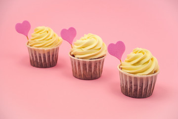 cupcakes with pink heartsith copy space