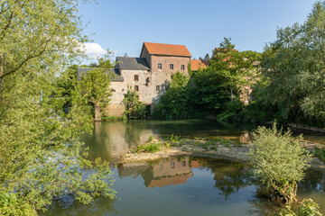Fototapeta na wymiar Le Moulin d'Hesdigneul sur la Liane