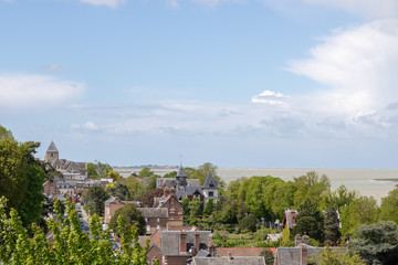 Saint-Val&eacute;ry-sur-Somme et la Baie de Somme depuis le Calvaire des Marins