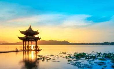 Photo sur Plexiglas Toilette Beau paysage architectural et paysage du lac de l& 39 Ouest à Hangzhou.