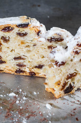 Scheibe Stollen_Rosinenstollen_Anschnitt