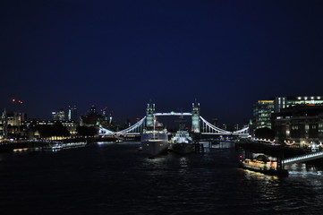 Fototapeta na wymiar London by night, londyn, noc, tower bridge, london bridge, most, bridge, london eye