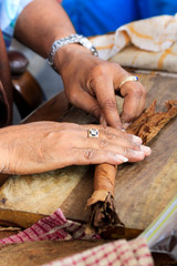 Wrap your hands in cigars in St. Maarteen