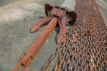 Iron anchor and anchor chain