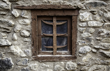 Fototapeta na wymiar Old wooden window