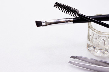 Henna for coloring eyebrows and eyelashes. Painting with henna.