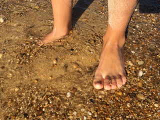 Les pieds dans l'eau