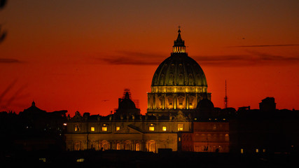 Fototapeta premium St. Peter's Basilica Roma Vatican City Church Building Sunset