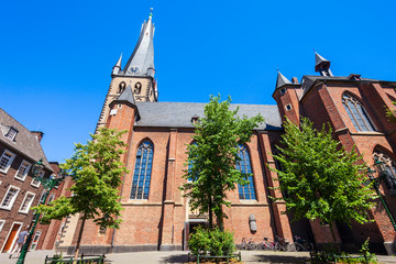 Fototapeta na wymiar St. Basilika Lambertus in Dusseldorf