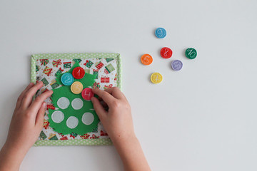 New Year tree with numbers. Count to ten. Learning to count with a child. We study in the game.