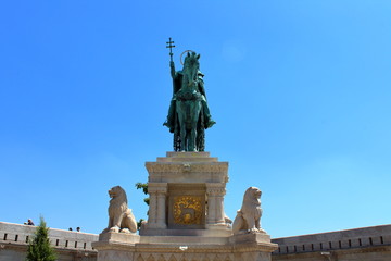 Fototapeta na wymiar Statue in Fisherman's Bastion, Budapest