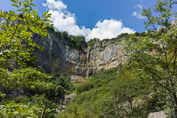Fototapeta na wymiar Waterfall Skaklya near village of Zasele, Balkan Mountains, Bulgaria