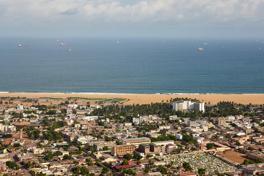 Fototapeta Aerial view of Lomé, capital of Togo. African country located in West Africa. year 2014