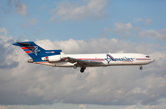 MIAMI, USA - April 29, 2015: Classic Boeing 727 Cargo By Amerijet Landing At Miami International Airport. 