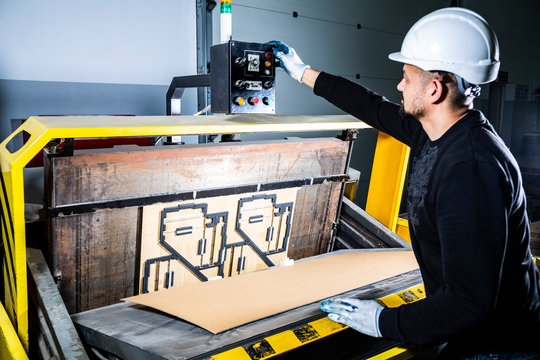 Packaging Machine Operator Images Browse 8 229 Stock Photos