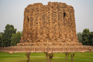 Alai Minar is an unfinished, incompleted monument within the Qutb Minar complex in New Delhi. - obrazy, fototapety, plakaty