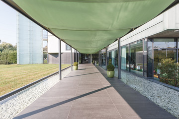 Open outdoor corridors and ceilings