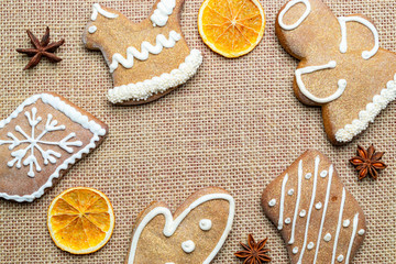 Christmas candy. Christmas frame with gingerbread cookies. Merry Christmas greeting card, banner. Winter holiday xmas theme. Happy New Year. Space for text