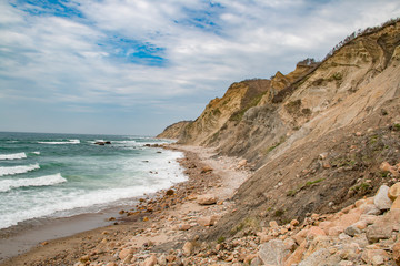 Fototapeta na wymiar Cliffs on the edge of the coast in Block Island Rhode Island
