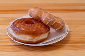 ２つのドーナツ