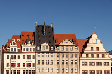 Historische Hausfassaden am Marktplatz in Leipzig, Sachsen, Deutschland