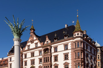 Obraz premium Nikolai-Eck und Nikolaisäule in Leipzig, Sachsen, Deutschland