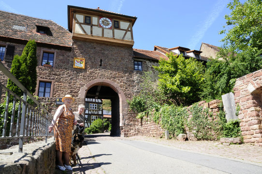 am stadttor von dilsberg