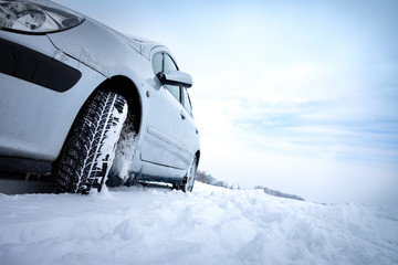 Snow tire