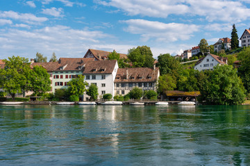 Fototapeta na wymiar Historicc houses on the banks of the Rhine in Schaffhausen