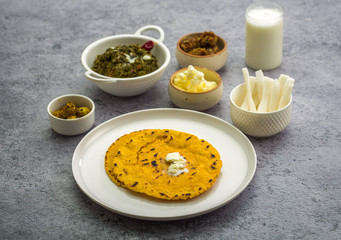 Makki ki roti - sarson ka saag