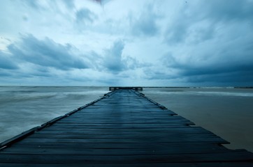 Fototapeta premium pier on the sea