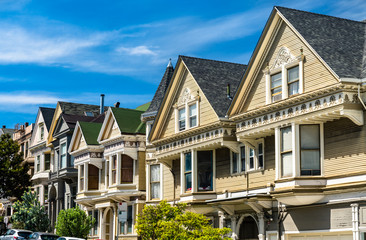 Fototapeta na wymiar Traditional Victorian houses in San Francisco, California
