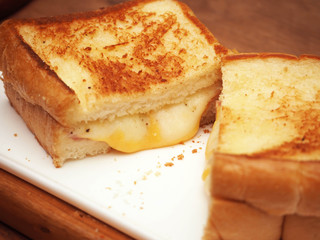 grilled cheese sandwich