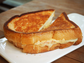 grilled cheese sandwich