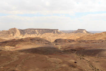 Fototapeta na wymiar Mountain panorama in crater Makhtesh Ramon, Negev Desert, Israel