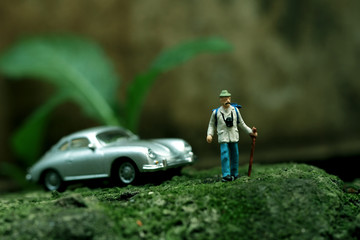 miniature figures, tiny people, ho scale, 1:87 scale