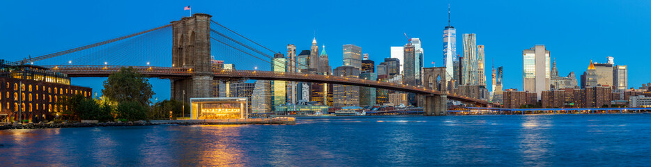 View to  Manhattan skyline from Brooklyn Bridge Park Dumbo