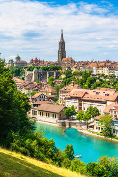 Aare River with Munster Cathedral and city centre in background, Bern, Canton Bern