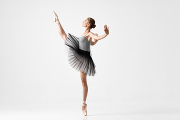 young ballet dancer in rehearsal - obrazy, fototapety, plakaty