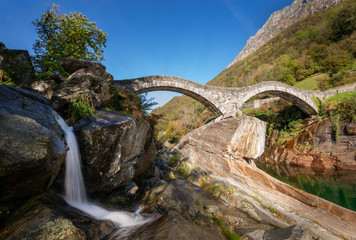 Fototapeta na wymiar Ponte Dei Salti Bridge in Lavertezzo, Verzasca Valley, Switzerland