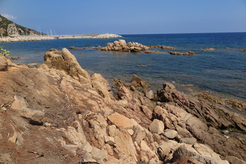 Fototapeta na wymiar Sardische Küste bei Santa Maria Navarrese