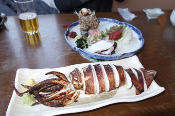 Gegrillter Ika Tintenfisch in Japan