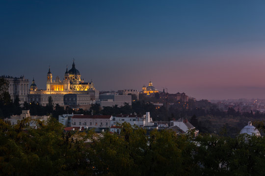 Far look from the Almudena Cathedral in Madrid, Spain. © Jorge Argazkiak