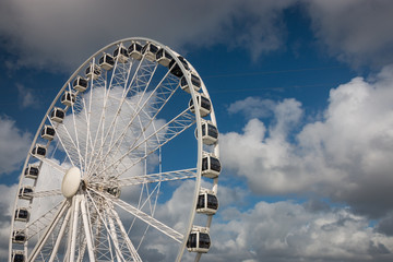 Fototapeta premium White ferris wheel 