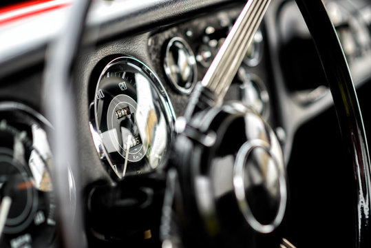 Oldtimer auf einer Oldtimerausstellung