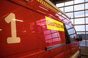feuerwehr einsatzleitungsfahrzeug