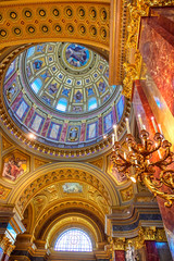 Obraz premium Budapest, Hungary - May 22, 2019 - The interior of St. Stephen's Basilica located on the Pest side of Budapest, Hungary.