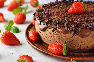 Chocolate cake with strawberries