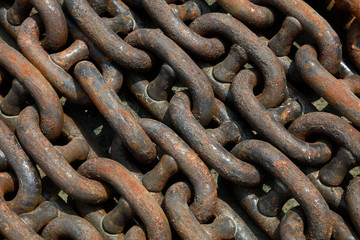 Oxide rusty ship anchor chain