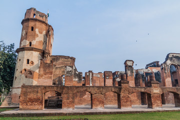 Ruins of the Residency Complex in Lucknow, Uttar Pradesh state, Indiaíz